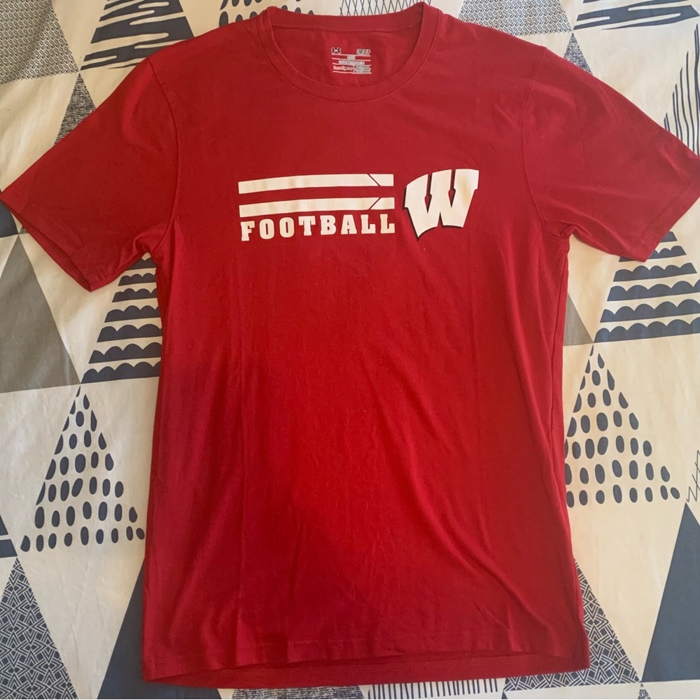 Wisconsin UnderArmour football T-shirt